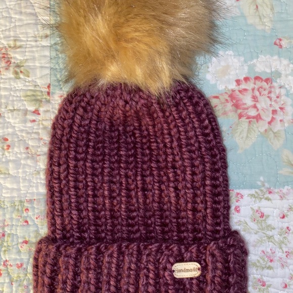 Handmade hat - Picture 3 of 4